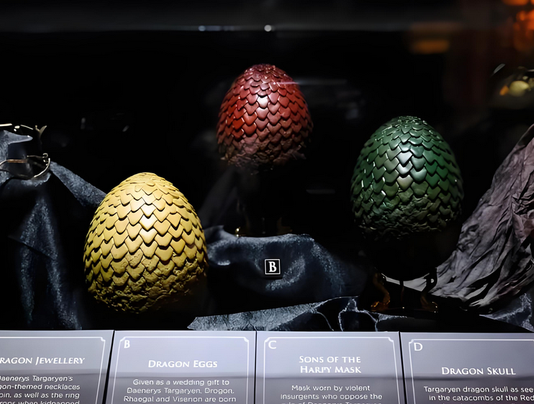 《权力的游戏》道具逆袭：龙蛋、利刃再现魅力，拍卖盛宴即将开启！