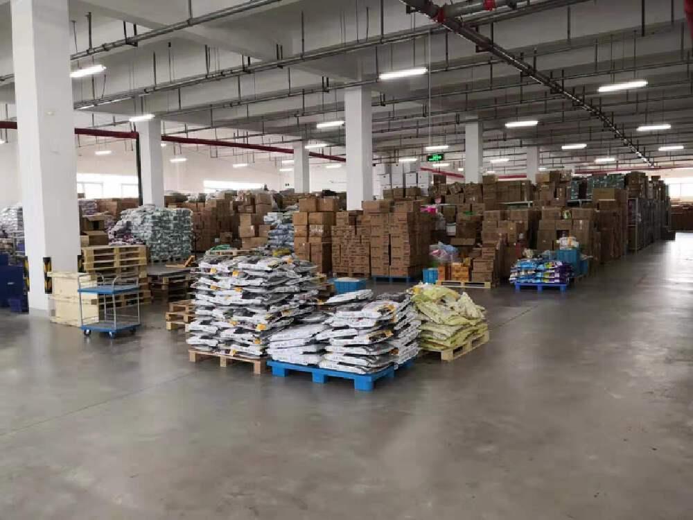 天津市东丽区5000平米仓库出租丨交通便利，价格优惠